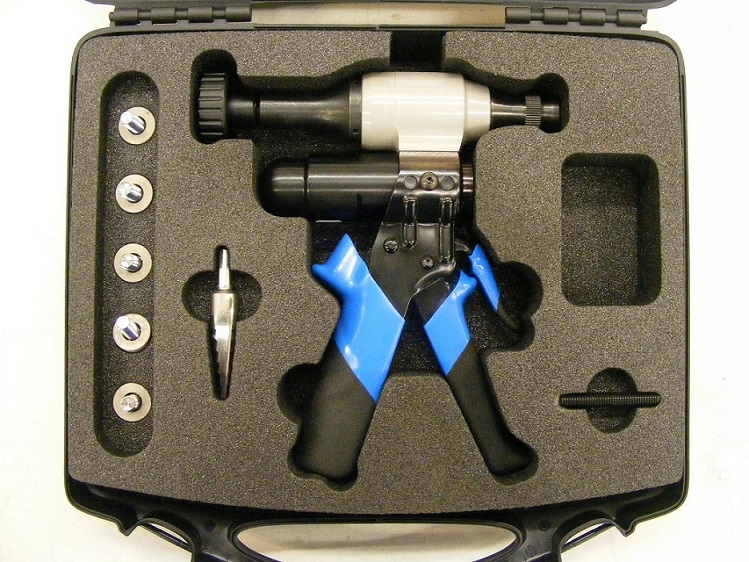 JLRMRPK4075 EARTH STUD REPAIR KIT